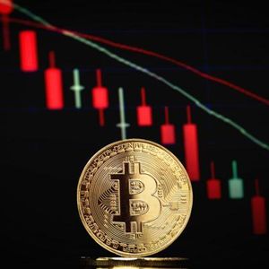 Bitcoin Hovers Near $98K Amid Market Volatility and Rising Dominance