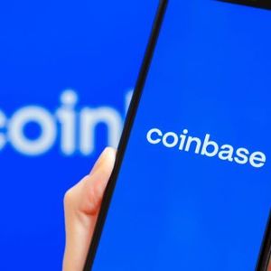 SEC Seeks More Time in Coinbase Battle as Crypto Rules Shift