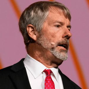 Critics Question Michael Saylor’s Claim That Selling Weakens Bitcoin