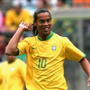 Brazilian Soccer Legend Ronaldinho Launches STAR10 Token