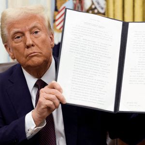 Trump Signs Order Establishing ‘Digital Fort Knox’ Bitcoin Reserve Funded by Seized Assets