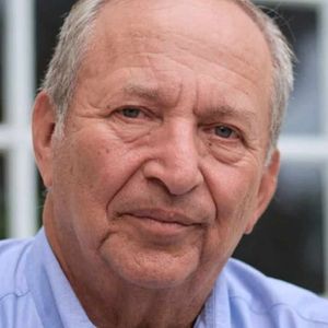 Former US Treasury Secretary Larry Summers Compares FTX Collapse to Enron Fraud