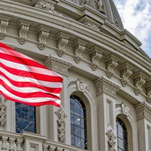 US Lawmakers Urge Trump to Drop Crypto Before It Hurts America