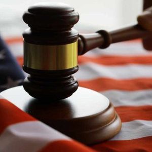 Coinbase Fights IRS at Supreme Court Over 500K User Data Demand