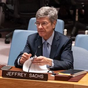 US Economist Jeffrey Sachs: Trump’s Take on Tariffs Is ‘a Serious Mistake’