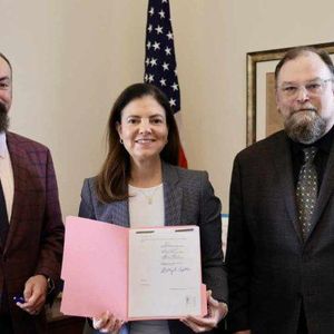 First State Bitcoin Reserve Law Passed—NH Clears Treasury to Buy Crypto