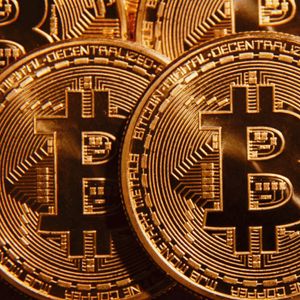 Bitcoin Price Watch: Can Momentum Reignite Above $105,700?