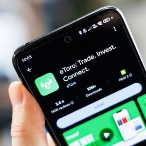 Etoro Prices Upsized IPO at $52 Per Share, Set to Begin Trading on Nasdaq