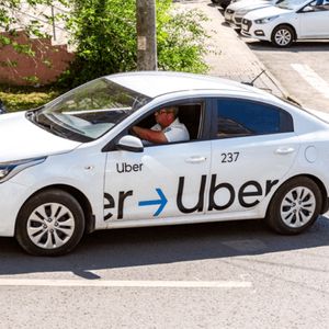 Uber Eyes Stablecoins to Cut Global Payment Costs, CEO Says Bitcoin Is a ‘Proven Commodity’