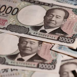 The World’s Most Dangerous Bond? Analyst Sounds the Alarm on Japan’s 40-Year JGB Market