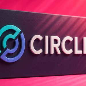 Up 543%: Wall Street Wakes up to Circle’s $44B Boom After GENIUS Act Approval