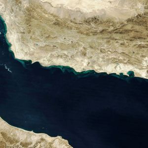 Bitcoin Dips Below $100K as Iran Moves to Shut Strait of Hormuz