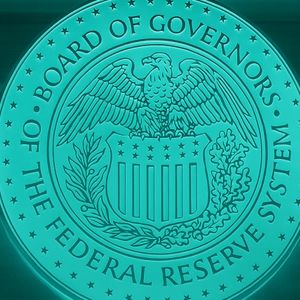 From Bombers to Basis Points: Traders Eye Fed Rate Cut in July Amid Rising Tensions
