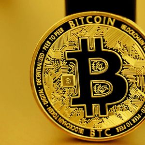 Bitcoin Price Watch: Breakout or Breakdown? BTC Hovers in Critical Zone