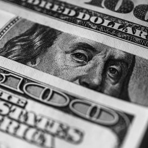 US Dollar May Weaken as Stablecoin Regulations Reshape Global Finance