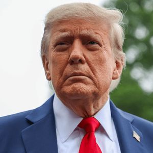 Trump Drafts Letter to Fire Fed Chair Powell, Polls GOP Support: NYT