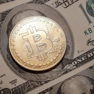 Bitcoin Price Watch: $117.5K to $118K Consolidation Signals Tension Before Breakout