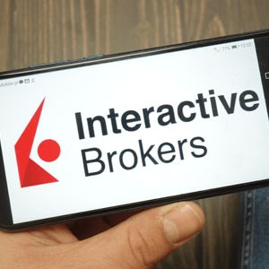 Peterffy: Interactive Brokers Working on Potential Stablecoin