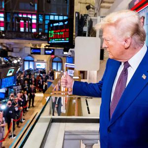 Wall Street Wipeout: $1.1 Trillion Lost as Trump Fires Top Statistician Over Jobs Report