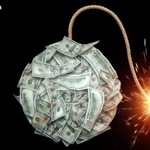 Robert Kiyosaki Gears up for Dollar Collapse While Boosting Bitcoin Holdings