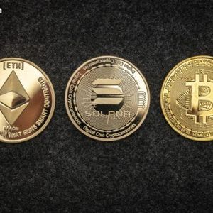 ETF Recap: Bitcoin ETFs Bleed $799 Million as Solana ETFs Soar in Debut Week