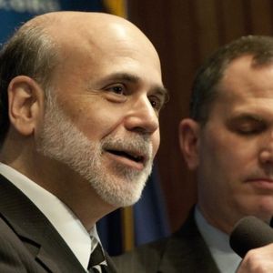 Nobel Laureate Ben Bernanke Blasts Cryptocurrencies, Says Tokens ‘Have Not Been Shown to Have Any Economic Value at All’