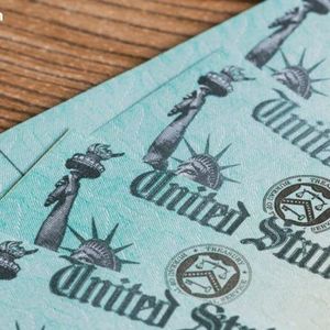 Trump’s Tariff Dividend Sparks Bull-Run Speculation: $2 Trillion Ready to Hit Markets