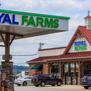 Major Retailer Royal Farms Deploys 310 Crypto ATMs Across Multiple States