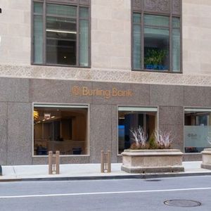 Levelfield Bank Clears Illinois Approval to Offer FDIC‑insured Crypto Services Across the US