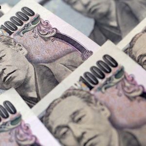 How the Yen’s Downfall Might Spark a Bitcoin Renaissance