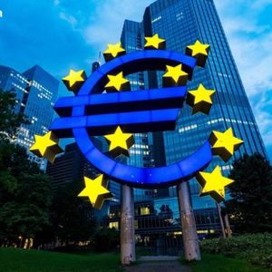 ECB Warns Stablecoins’ Growth Spurs Potential Spillover Risks in Euro Area