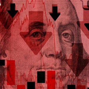 Peter Schiff Sees Bitcoin Setting up for Major Crash as Dollar Collapse Looms