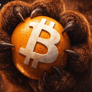 Bitcoin Clings to $62.5K as Bearish Pressure Tightens Its Grip
