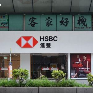 Hong Kong Grants First Stablecoin Licences to HSBC, Standard Chartered Consortium