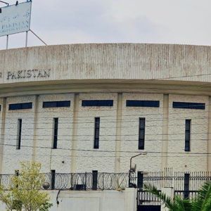 Pakistan Reverses 2018 Crypto Banking Restrictions as New Law Opens Regulated Access for Digital Asset Firms
