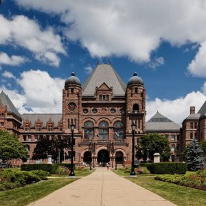 Ontario Liberals Move to Ban iGaming Advertising Four Years After Privatization