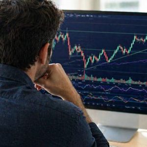Bitcoin Attempts Bottom as Analyst Flags $79K and $65K Levels