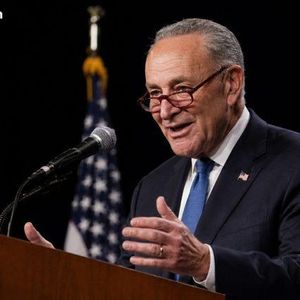 Schumer Says Democrats Want a Good Crypto Bill as CLARITY Act Enters Key Phase