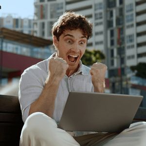 Bitcoiner Dumps Old Computer Files Into Claude AI, Recovers 5 BTC Lost Since 2015