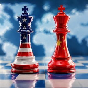 仅近 $81,000 后特朗普与中国进行贸易扩展与中国北京峰会达成成果，短暂重回市场