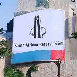Economist Dawie Roodt Warns South Africans May Drop Local Currency as Crypto Rules Tighten