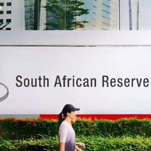 South Africa Rules out Foreign Stablecoins as Payment Tools to Curb Dollarization