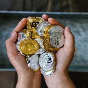 Bitcoin Treasuries Are Ticking Time Bombs as Leverage Hits Record Rates, Warns Capriole’s Charles Edwards