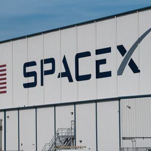 Musk Says SpaceX Could Hit $1 Trillion in Revenue by 2030 as Pompliano Pushes for Tesla Merger