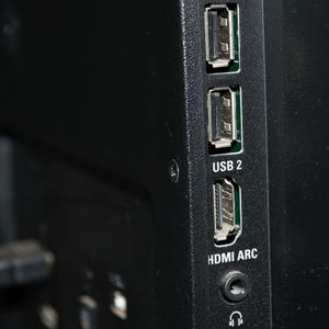 TV USB Ports Are More Useful Than They Look, With Four Practical Ways to Use Them