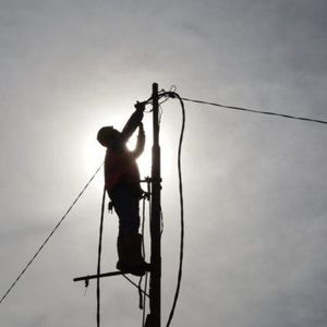 Paraguay Convicts Two Bitcoin Miners to Jail Sentences for Large-Scale Energy Theft