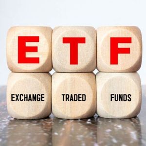 HYPE ETFs Pull in $111 Million as Bitcoin and Ether Funds Lose Over $2 Billion