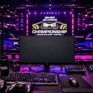 8 Teams Chase an $800,000 Top Prize as CDL Championship Opens in Las Vegas