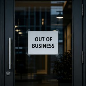 What Happens to Bitcoin ETF Investors if a Sponsor or Custodian Fails?