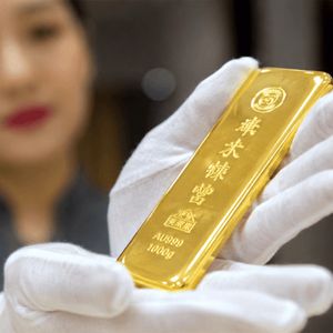 Tokenized Gold Explored as Collateral for SOL Staking